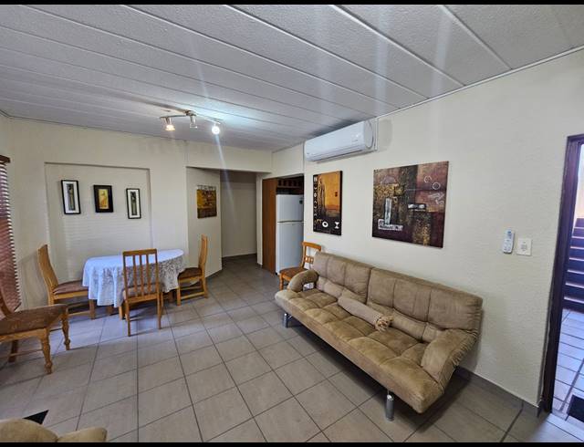 3 BEDROOM FLAT TO LET IN VAALPARK